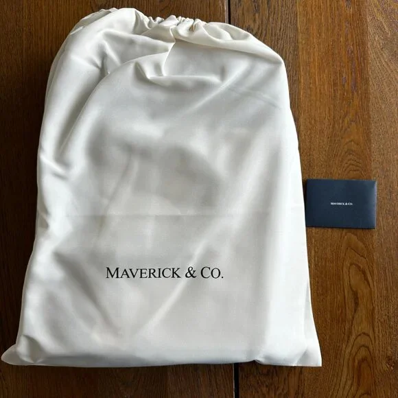 NWT Maverick & Co. Manhattan Leather Briefcase Navy & Tiger - Picture 4 of 4